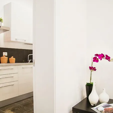 Shalai Relais Apartment *